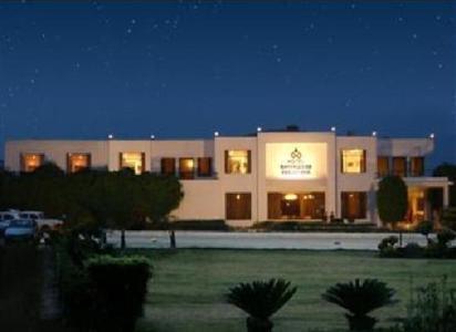 Greenwood Hotel Khajuraho Bagian luar foto