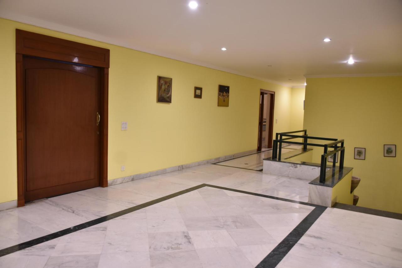 Greenwood Hotel Khajuraho Bagian luar foto