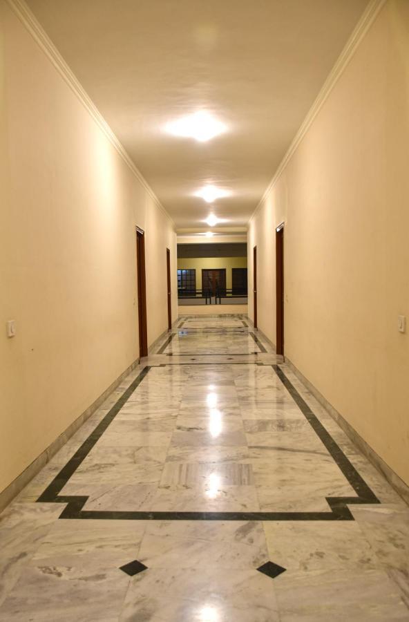 Greenwood Hotel Khajuraho Bagian luar foto