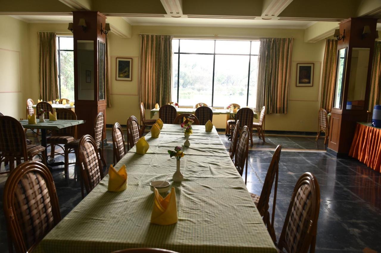 Greenwood Hotel Khajuraho Bagian luar foto